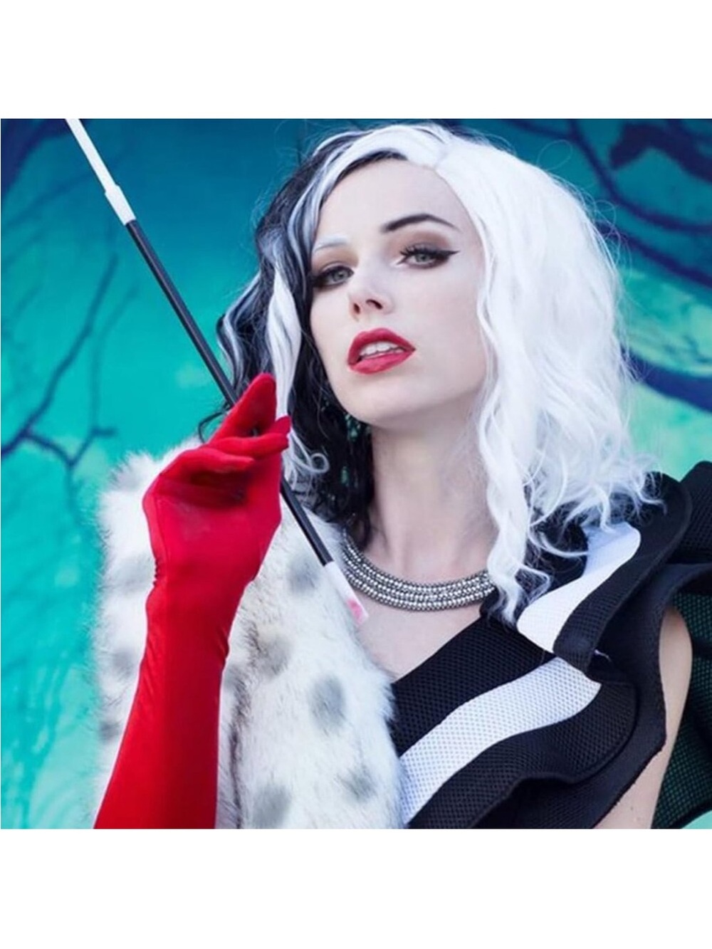 Black & White Hair Wig with gloves new